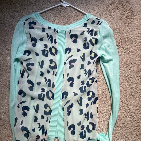 T/O Sweater - Picture 4 of 4